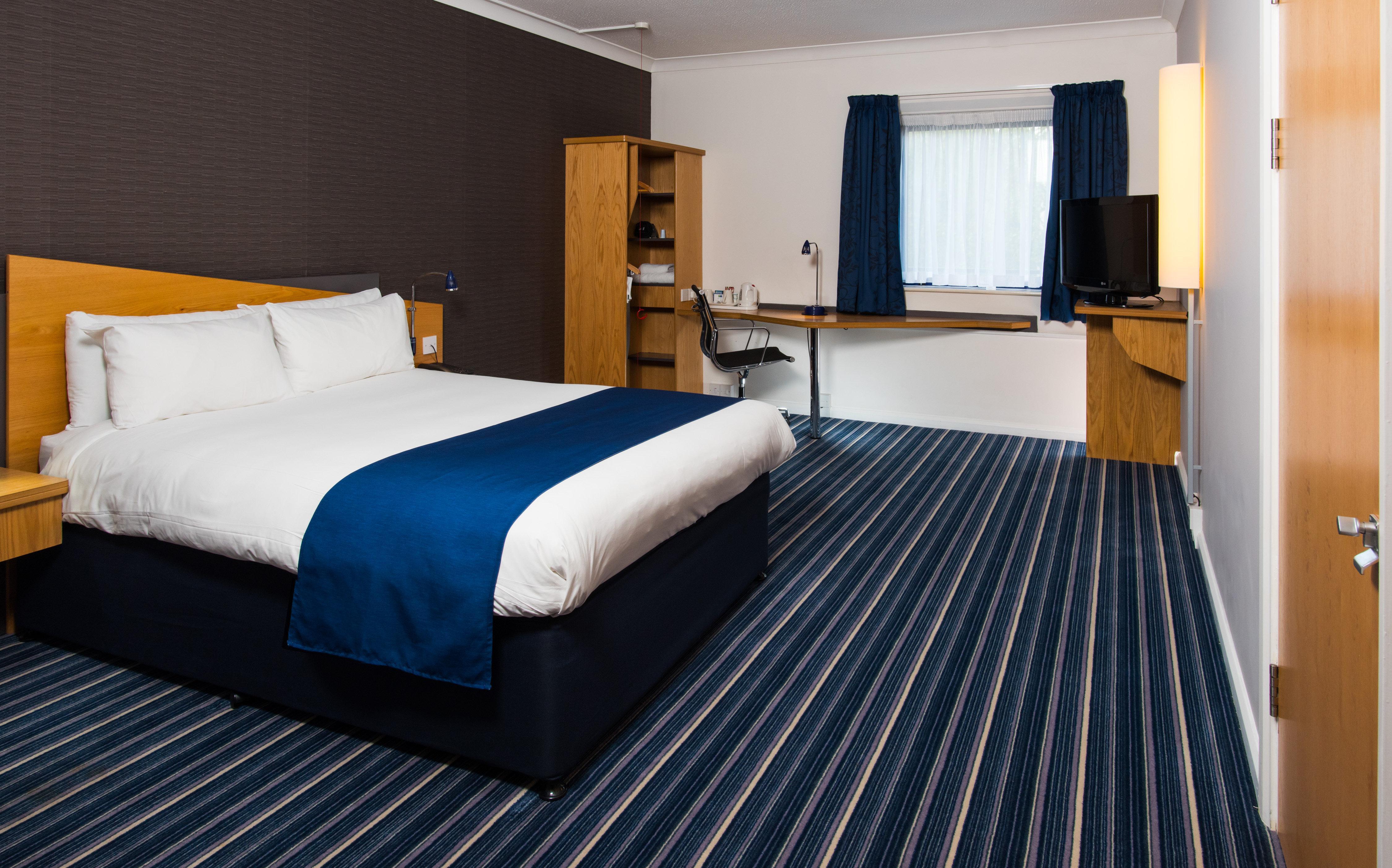 Holiday Inn Express Northampton - South By Ihg Kültér fotó