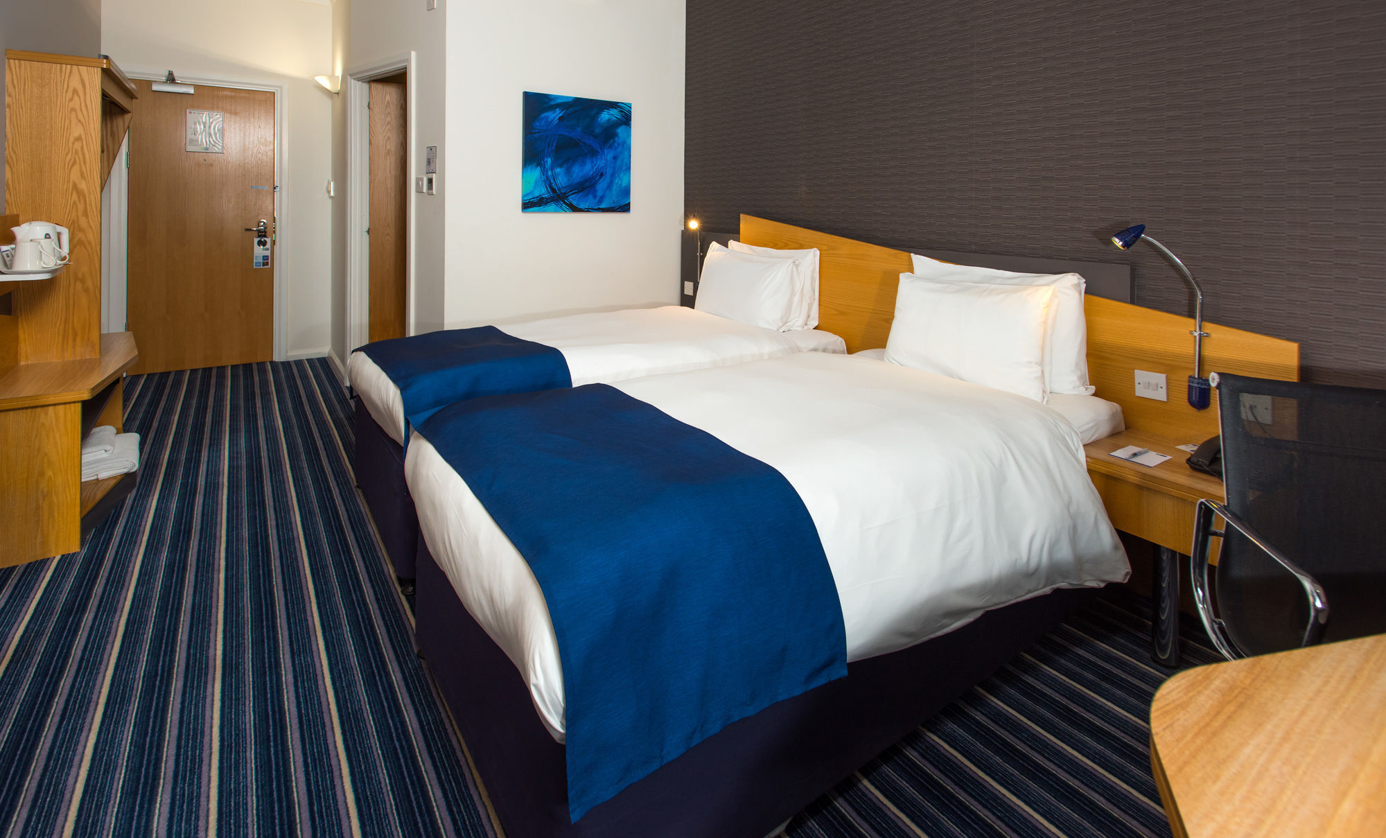 Holiday Inn Express Northampton - South By Ihg Kültér fotó